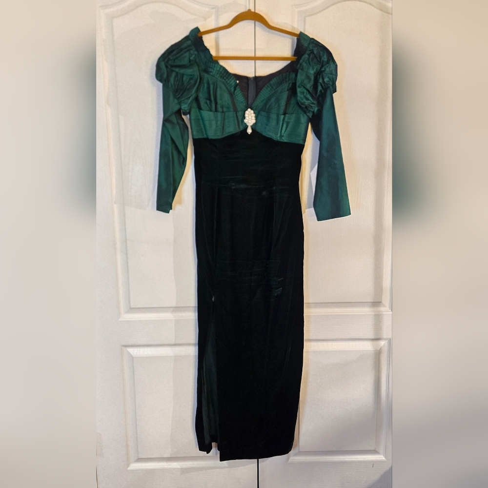 Vintage Gunne Sax Jessica McClintock Elegant Green Velvet Evening Gown Dress